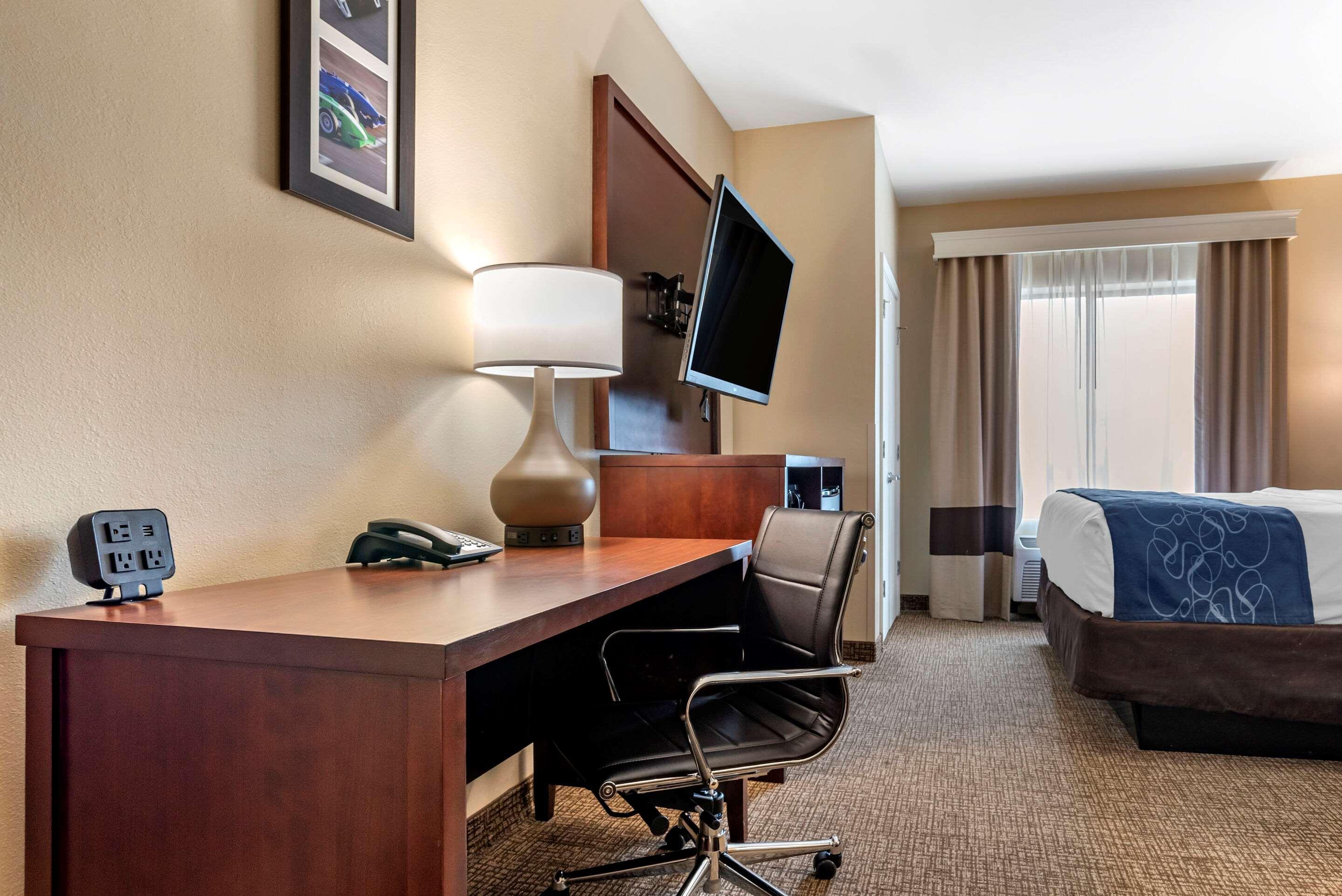 Comfort Suites Pell City I-20 Exit 158 Ngoại thất bức ảnh